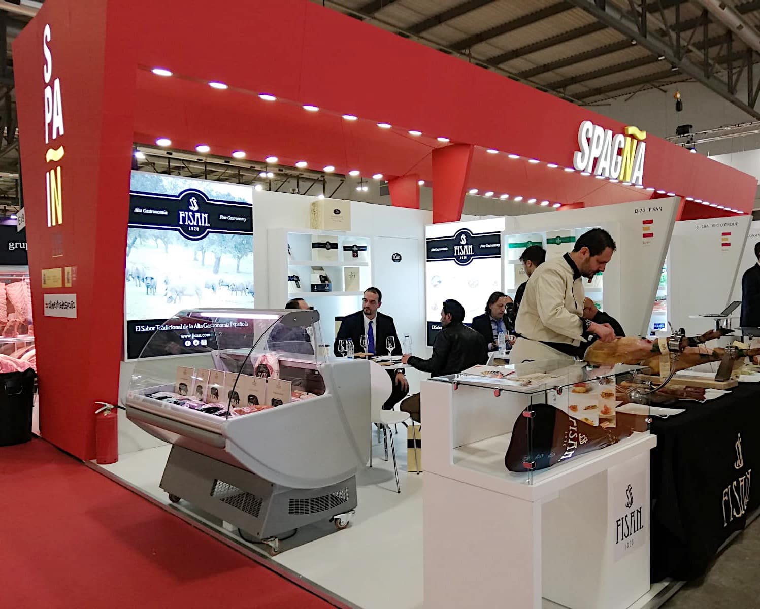 Visitas en el stand de Fisan en TUTTO FOOD.